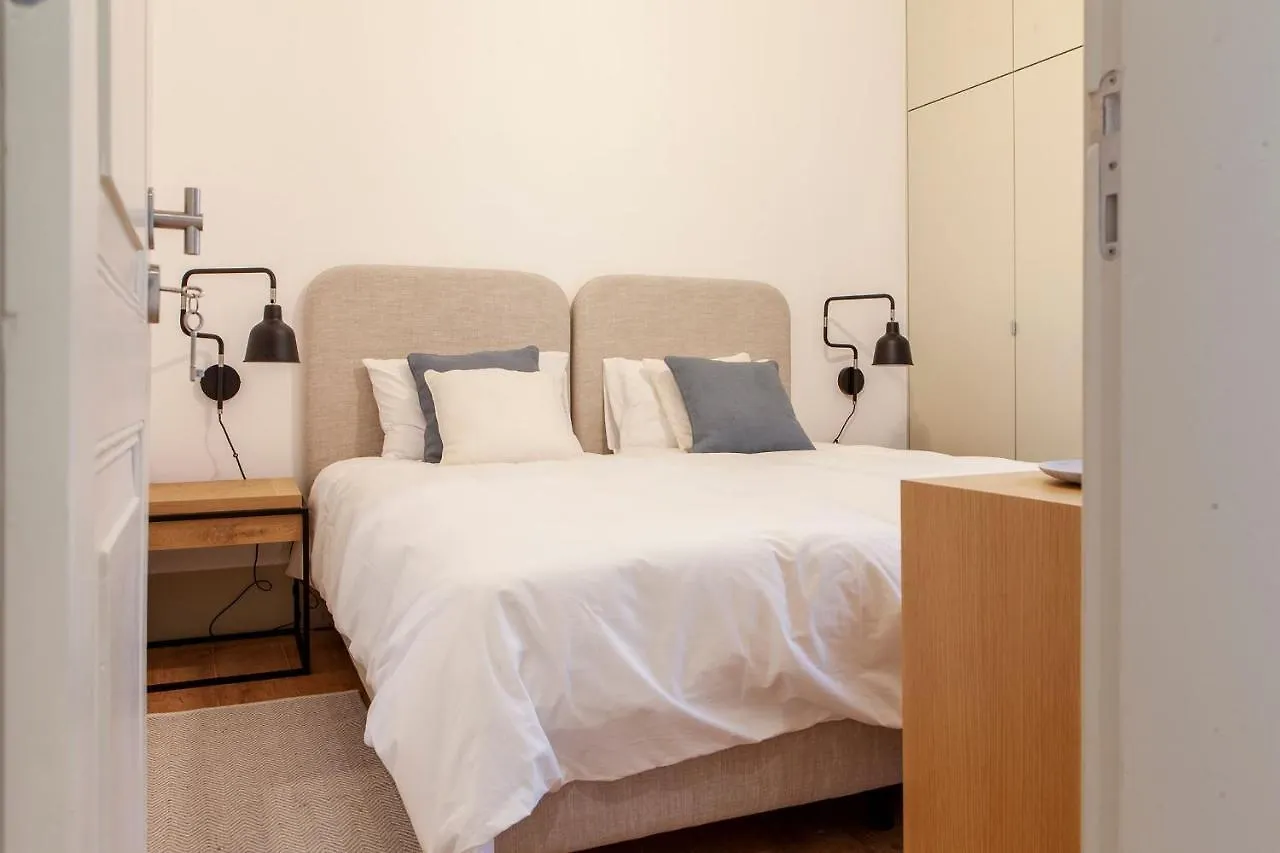 Charming 2Bdr Apartment In Lapa By Lovelystay Lisboa Portugal